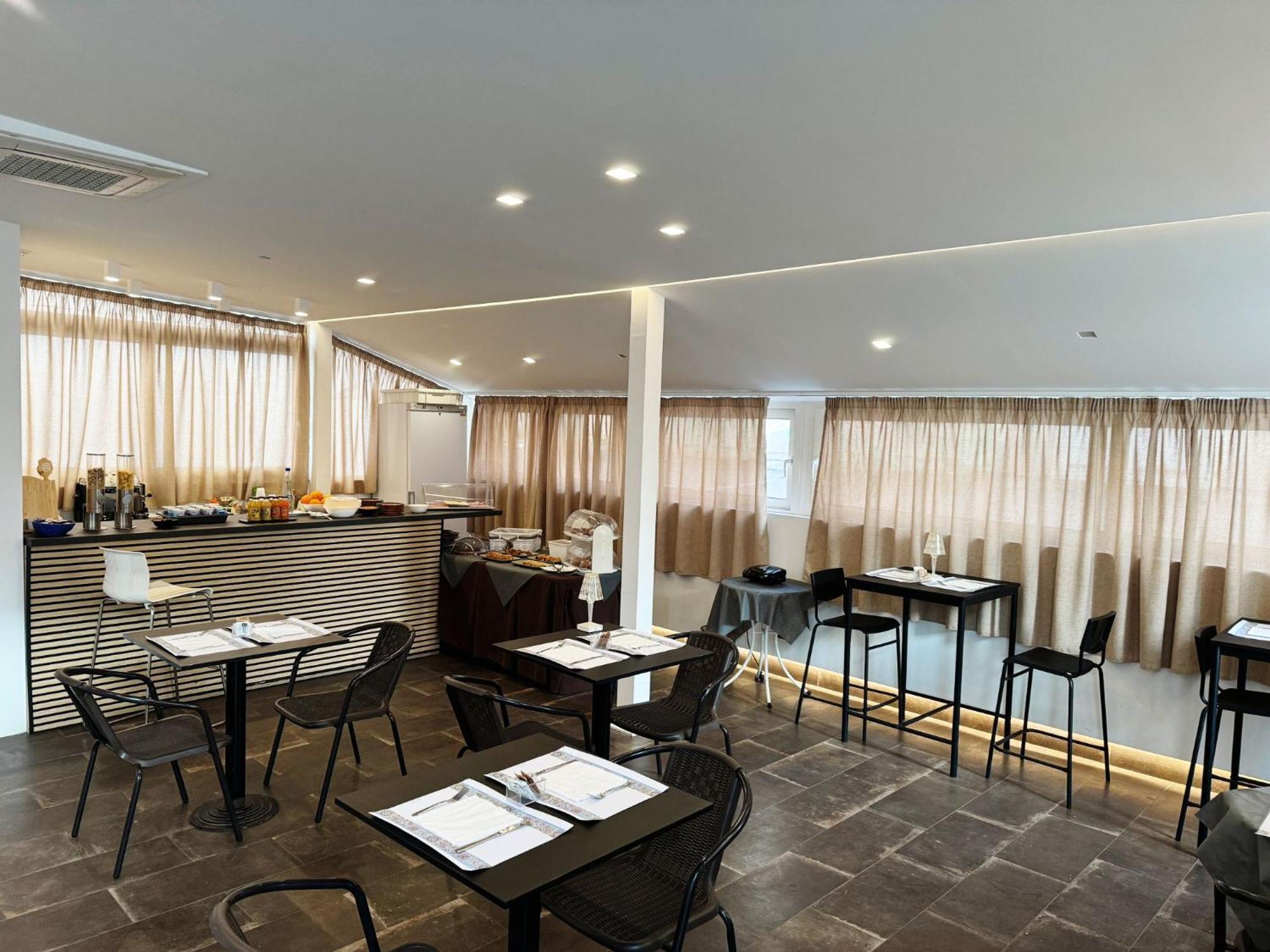 8Room Hotel Catane Extérieur photo